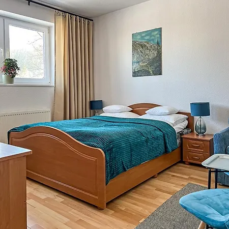 Radosna ゲストハウス 3*